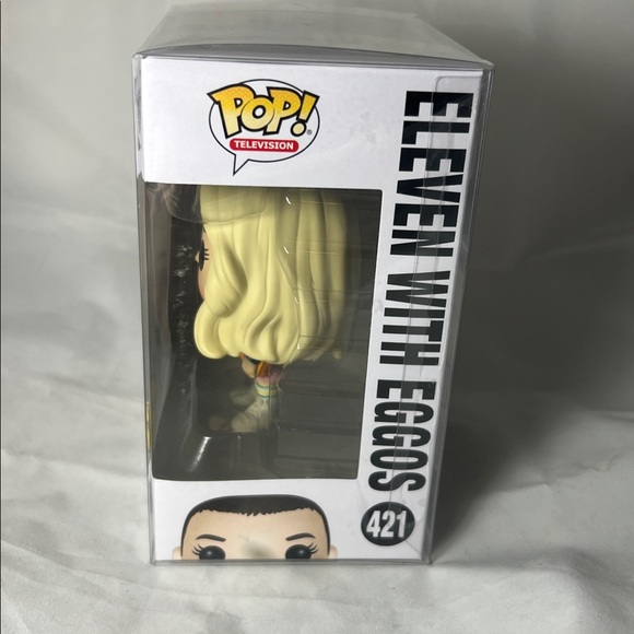 Funko Pop Stranger Things Eleven with Eggos 421 Chase variant blonde wig - Picture 2 of 6